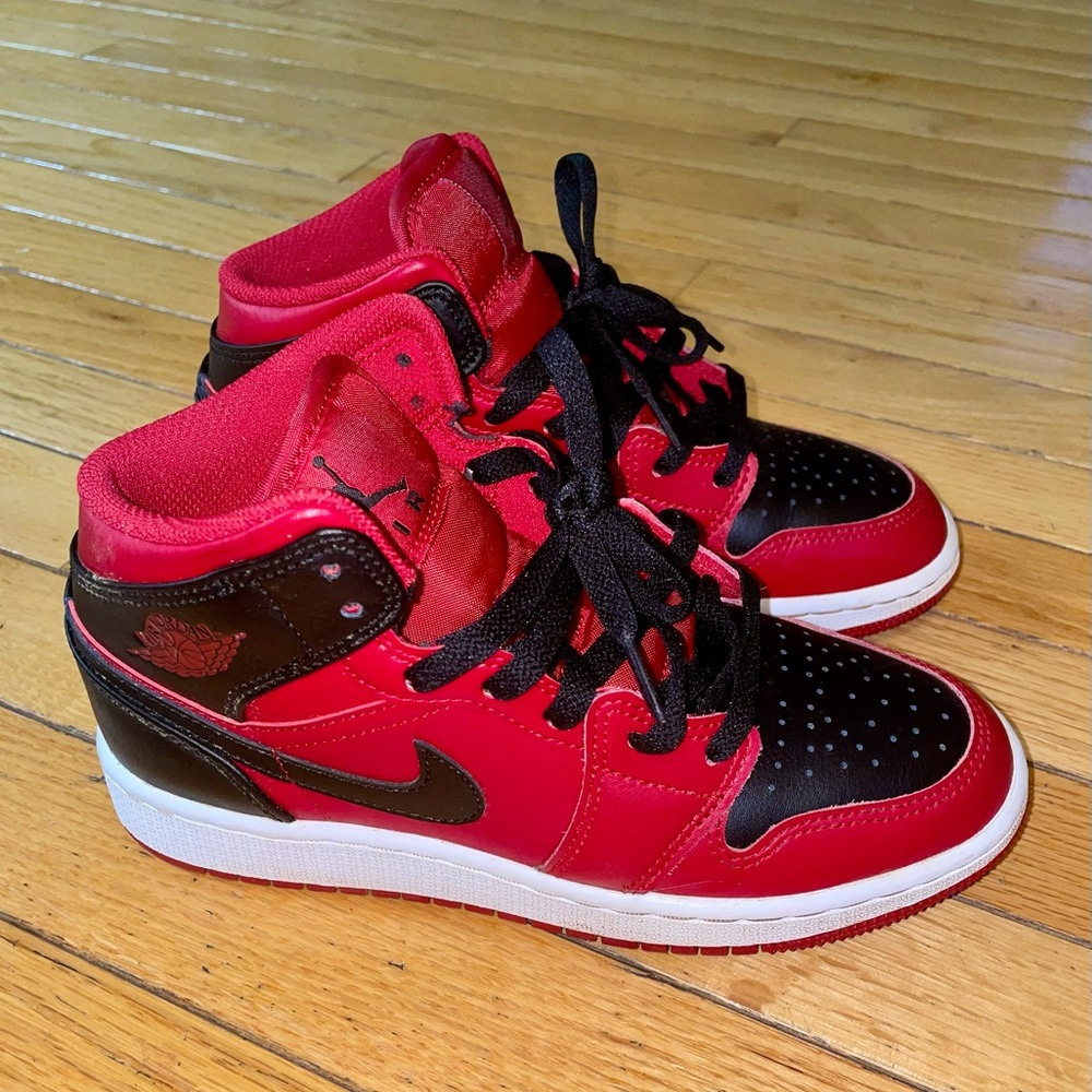 JORDAN 1 SZ 3.5
